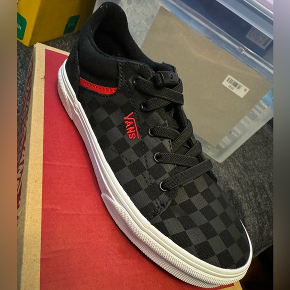 New VANS youth seldan 3Y checkeboard black/black - Picture 1 of 4